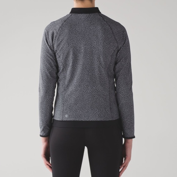 LULULEMON Hit It Jacket Frozen Fizz Black White EUC - Picture 5 of 14